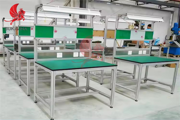 Hệ thống bàn thao tác Sukavina thiết kế đồng bộ, hỗ trợ mô hình sản xuất tinh gọn Lean Manufacturing.